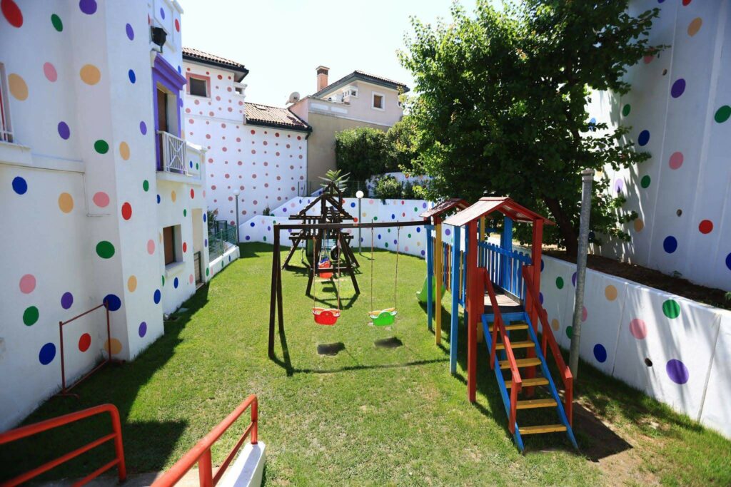 160 m²'lik bahçede doğa keşfi